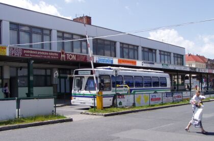 Přečteno: Autobusová nádraží se mění v nákupní centra