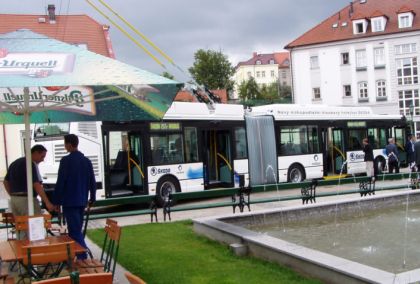 Nový vysokokapacitní nízkopodlažní trolejbus ŠKODA 25 Tr IRISBUS