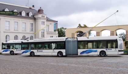 Nový vysokokapacitní nízkopodlažní trolejbus ŠKODA 25 Tr IRISBUS