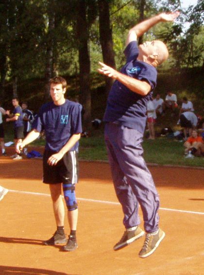 Z dopraváckého volejbalového turnaje 2004. Výsledky, fotografie