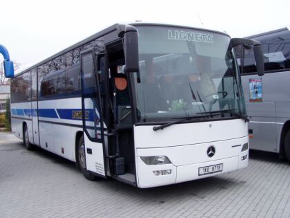 Tradiční autobusová trasa z Prahy na Karlovarsko přitahuje nové dopravce.