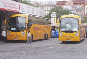 Přečteno v HN: Student Agency chce i regionální linky.