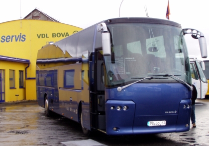 VDL BOVA: autobus Lexio. Tříosý Magiq Magnum. Doubledecker VDL BOVA Synergy.