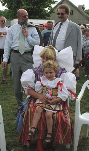 ČESKÁ NÁVES-DÝŠINA 2005 Mezinárodní folklorní festival MFF  2.-4.9.2005