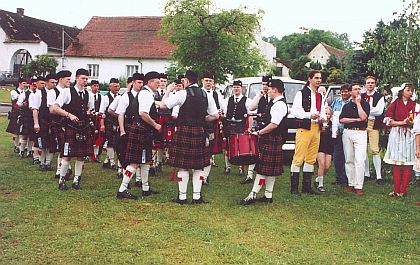 ČESKÁ NÁVES-DÝŠINA 2005 Mezinárodní folklorní festival MFF  2.-4.9.2005