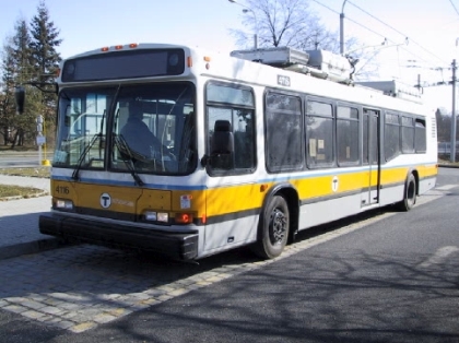 Bostonský trolejbus s elektrovýbavou Škoda Electric.