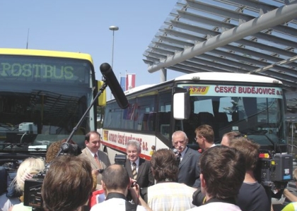 Budějovice a Linec spojuje pravidelná autobusová linka