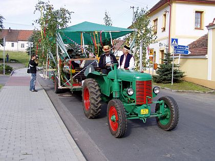 Fotoreportáž ze zvaní na MFF Česká náves - Dýšina.