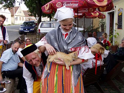 Fotoreportáž ze zvaní na MFF Česká náves - Dýšina.