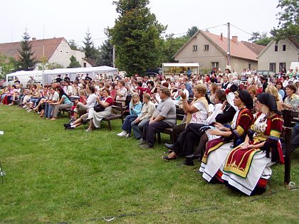 MFF Česká náves - Dýšina 2005. Fotoreportáž.