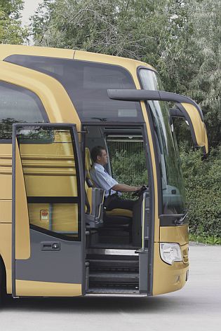 Novinky z obchodního úseku DaimlerChrysler Autobusy na BUSWORLD 2005.