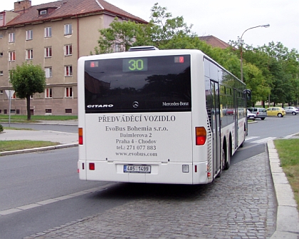 Předváděcí Mercedes-Benz Citaro L v ulicích Plzně