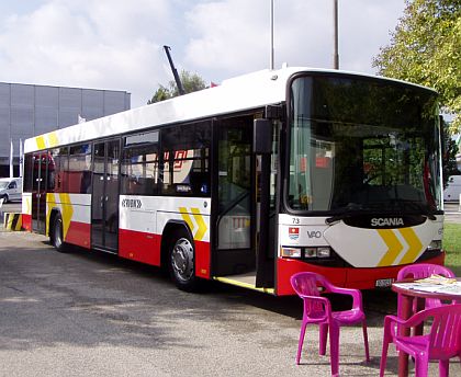 Z přehlídky autobusů na nitranském Autosalónu 2005.