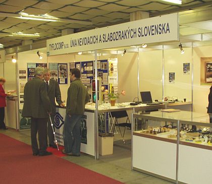 Společnost  APEX spol.  s r. o.  na výstavě NON HANDICAP Slovakia 2005.