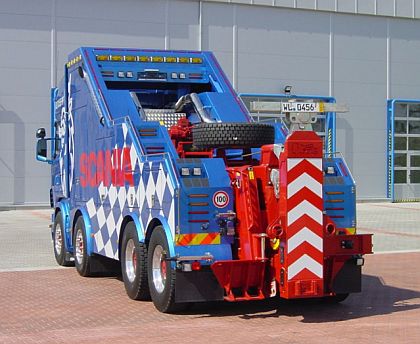 Nejmodernější speciální odtahový vůz Scania společnosti Marfi.