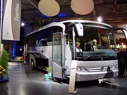 Autobusy Mercedes-Benz na MOT 2005: Citaro LE, Integro, Travego M, Tourino, ...