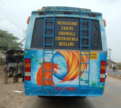Pobavilo nás na síti: Firefox Bus v Indii.