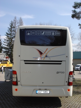 Autobusové ohlédnutí za Mobil salonem.