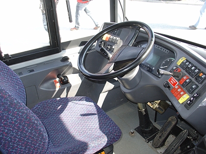 Autobusové ohlédnutí za Mobil salonem.
