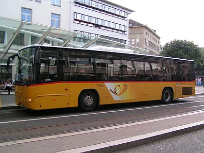 POSTAUTO SLAVÍ STOVKU.