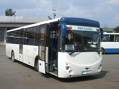 COACH PROGRESS na cestách - autobus NOVOPLAN C 12.02