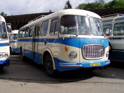 Z Lešan 2006 - 7. celostátní sraz historických autobusů při zahájení