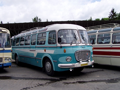 Z Lešan 2006 - 7. celostátní sraz historických autobusů při zahájení