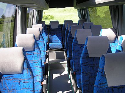 COACH  PROGRESS na cestách -  malé autobusy ROŠERO ze Spišské Nové Vsi