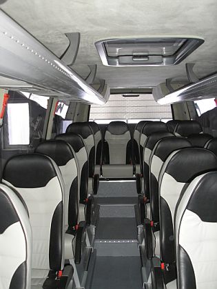 COACH  PROGRESS na cestách -  malé autobusy ROŠERO ze Spišské Nové Vsi