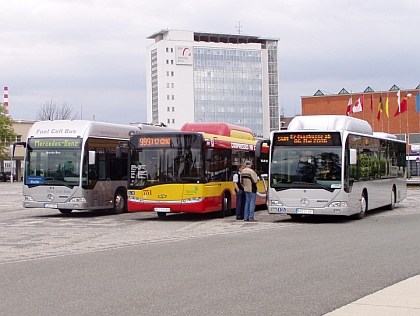AUTOTEC 2006 autobusy naživo.