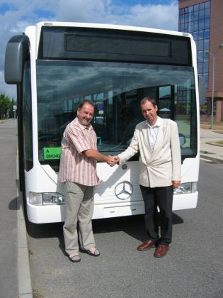 Dodávka autobusů Mercedes-Benz Citaro L pro Dopravní podnik města Děčína.