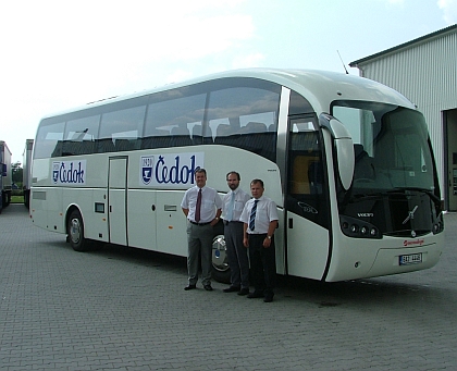 Autokary Volvo B12B Sunsundegui Sideral pro Čedok.