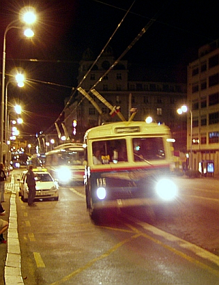 Z plzeňské noční trolejbusové jízdy.