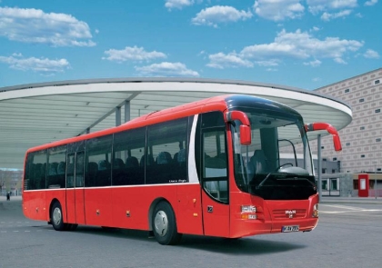 AUTOBUS MAN LION'S REGIO NA VÝSTAVĚ COACH PROGRESS - bus & coach business.