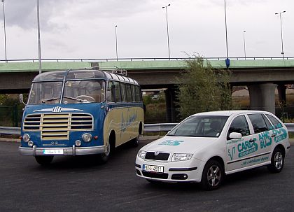 Ze slavnostního otevření ServiceCenter Praha pro autobusy EvoBus.