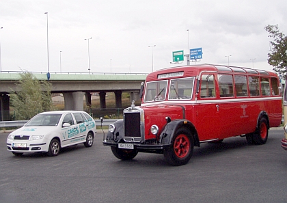 2 + 1 Old Timer Mercedes-Benz  + Setra.