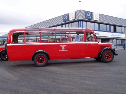 2 + 1 Old Timer Mercedes-Benz  + Setra.