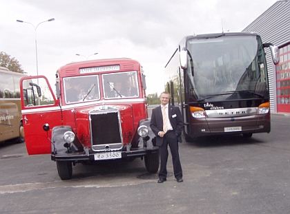 2 + 1 Old Timer Mercedes-Benz  + Setra.