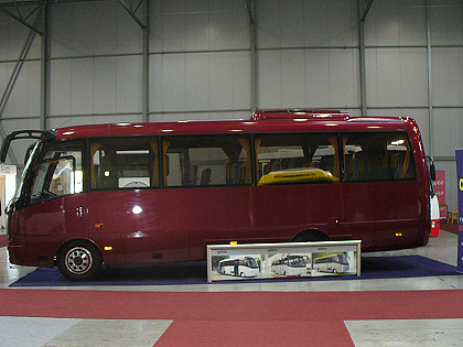 Ze slovenského BUSportálu: Elegantný minibus OPTIMO 2K