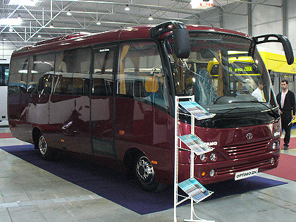 Ze slovenského BUSportálu: Elegantný minibus OPTIMO 2K