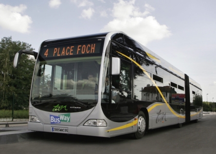 První vozidla Bus-Way na bázi kloubového autobusu Mercedes-Benz Citaro G