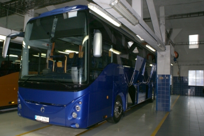 Irisbus Iveco představuje nabídku turistických autokarů Irisbus u svých dealerů.