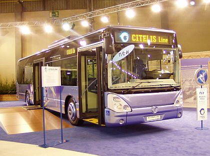 Nástup ekologických dieselových autobusů pokračuje.