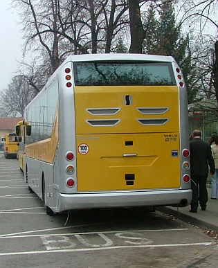 Slovenský karosář Slovbus dodává  dálkový autobus Volvo B7R &quot;PATRIA&quot;.