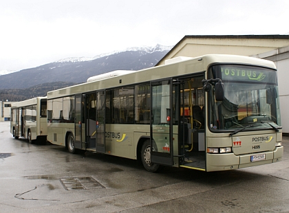 Autobus s vlekem - v Innsbrucku opět běžná praxe. (CZ + EN)