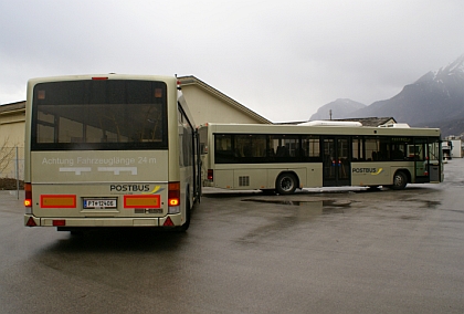 Autobus s vlekem - v Innsbrucku opět běžná praxe. (CZ + EN)