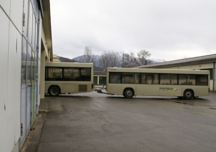 Autobus s vlekem - v Innsbrucku opět běžná praxe. (CZ + EN)