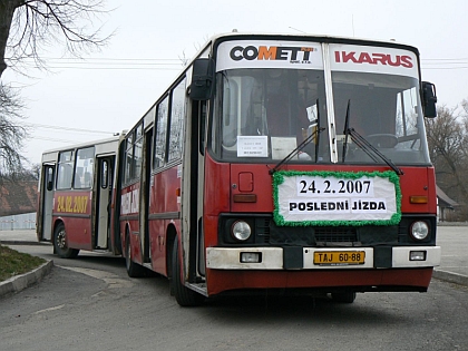 Sobota nejen s autobusy Ikarus v Táboře.