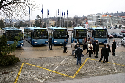 Tourbus převzal pět nových autobusů Volvo 8700LE