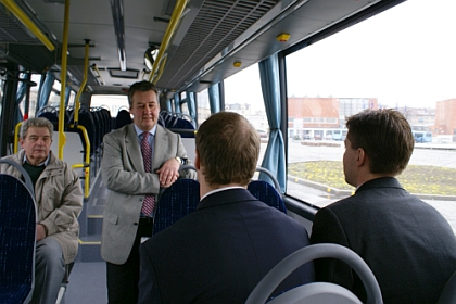 Tourbus převzal pět nových autobusů Volvo 8700LE